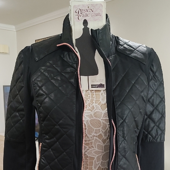 Black Quilted Women's Jacket - Picture 1 of 10